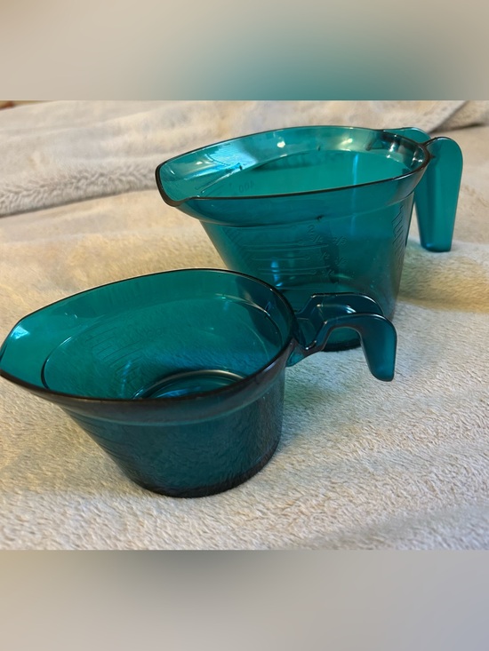 Tupperware Other - Tupperware Micro Set of 2 Measuring Cups